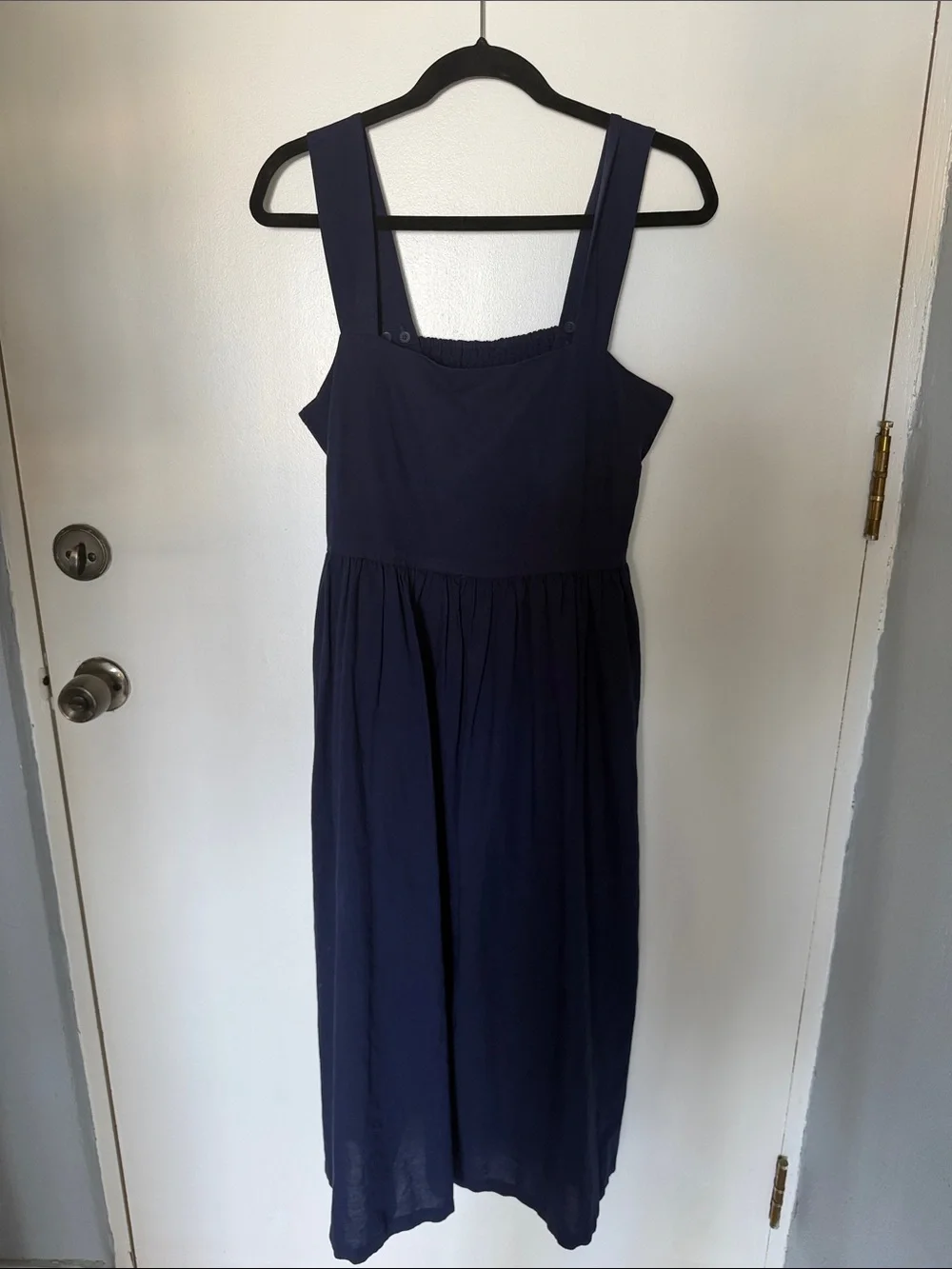 Uniqlo Navy Blue Linen Blend Shirring Sleeveless Midi Dress Medium VGUC - Picture 1 of 9